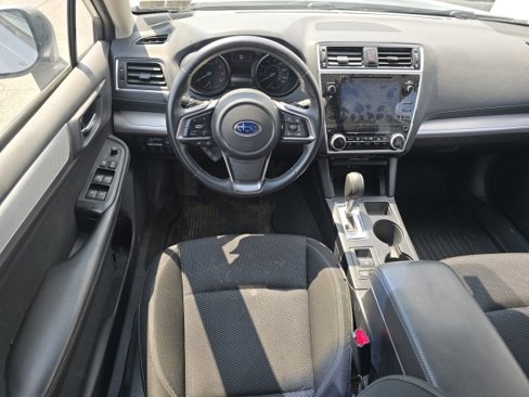 Used 2019 Subaru Outback 2.5i Premium image 16