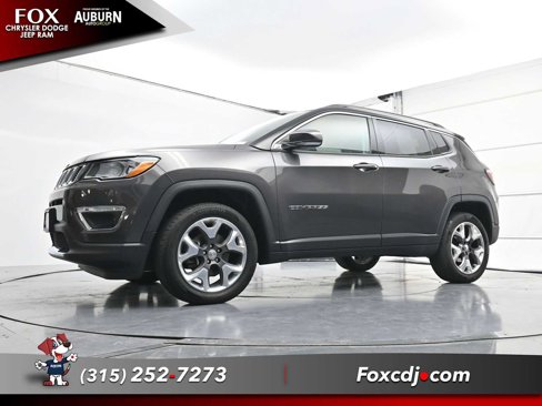 Used 2018 Jeep Compass Limited w/ Navigation Group image 18