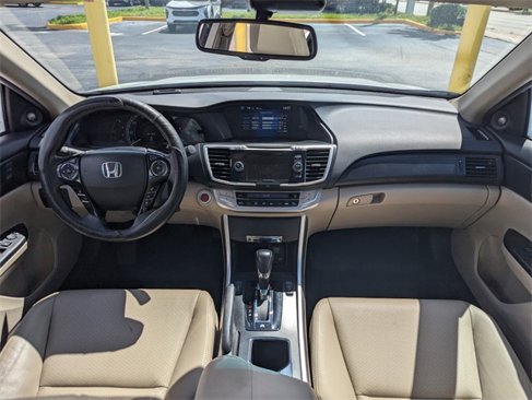 Used 2015 Honda Accord EX-L image 9