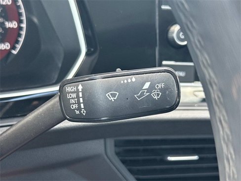 Used 2020 Volkswagen Jetta SE w/ SE Cold Weather Package image 26