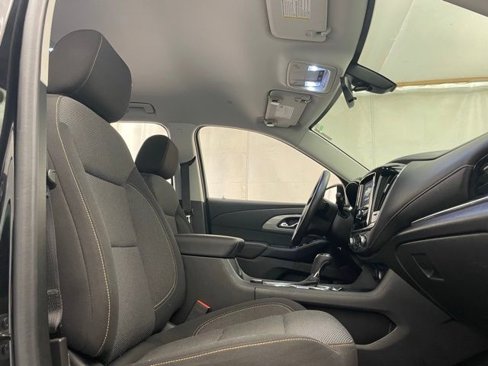 Used 2020 Chevrolet Traverse LS image 10