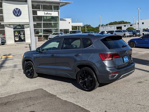 Used 2022 Volkswagen Taos SE image 5
