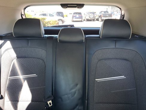 Certified 2020 Hyundai Venue image 5