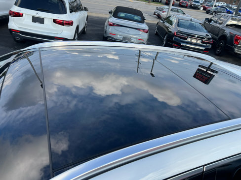 Used 2025 Mercedes-Benz GLC 300 4MATIC image 9
