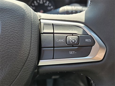 New 2025 Jeep Compass Latitude image 26