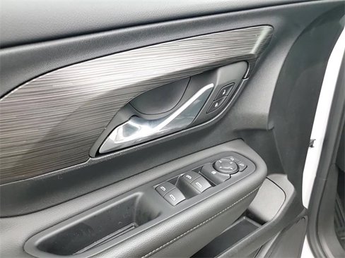 Certified 2023 GMC Terrain SLE w/ Elevation Edition image 13