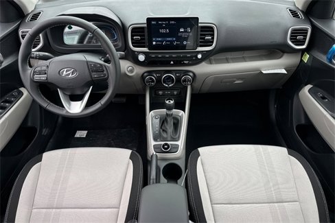 New 2025 Hyundai Venue SEL image 10