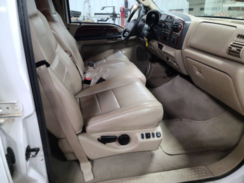 Used 2005 Ford F350 Lariat image 16