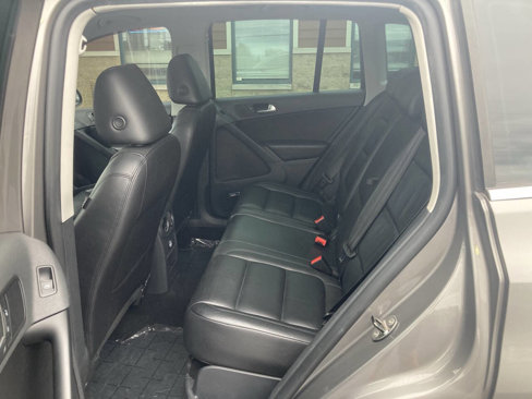 Used 2010 Volkswagen Tiguan SEL image 20