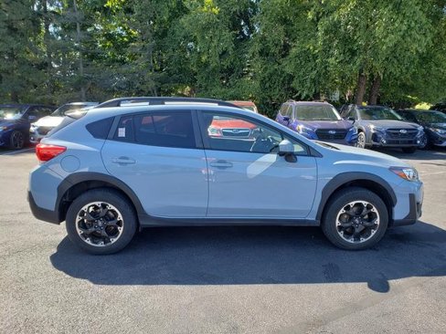 Certified 2023 Subaru Crosstrek 2.0i Premium image 2