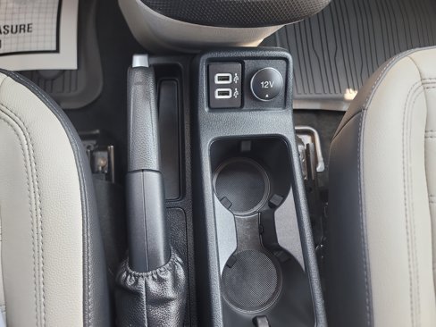 Used 2019 Ford Transit Connect XLT w/ XLT Premium Package image 36