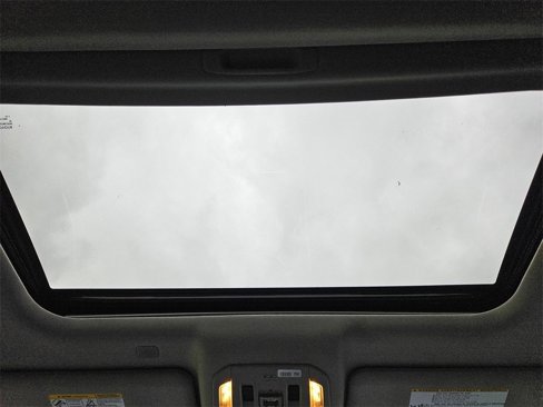 Used 2022 Toyota Highlander XLE image 17