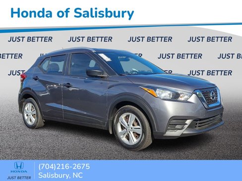 Used 2019 Nissan Kicks S image 1