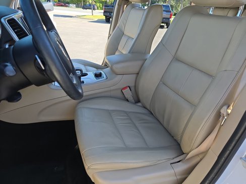 Used 2015 Jeep Grand Cherokee Limited w/ Trailer Tow Group IV image 17