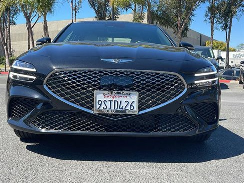 Used 2025 Genesis G70 2.5T image 4