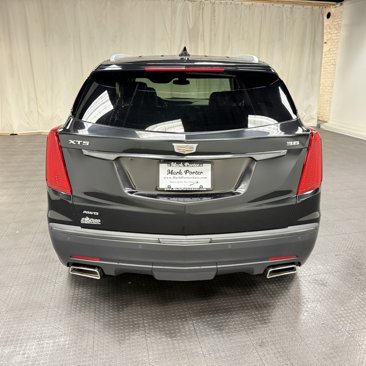 Used 2019 Cadillac XT5 Luxury w/ LPO, Black Ice Package image 4