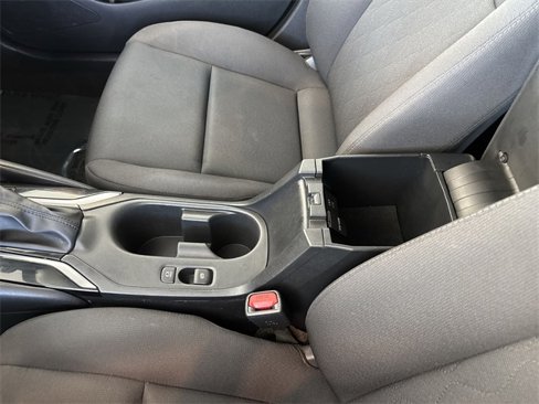 Used 2023 Toyota Corolla LE image 21