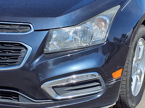 Used 2015 Chevrolet Cruze LT w/ Sun And Sound Package image 26