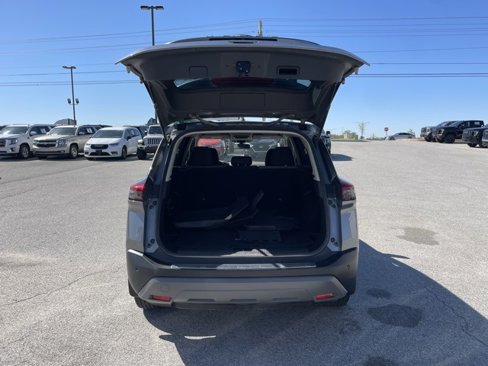 Used 2023 Nissan Rogue SV image 26