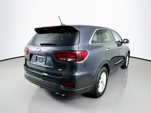 Used 2019 Kia Sorento LX image 7