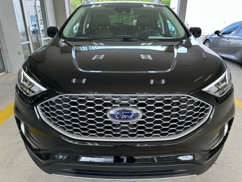 Used 2023 Ford Edge SEL w/ Convenience Package image 5