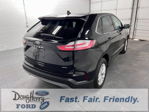 Used 2023 Ford Edge SEL image 7