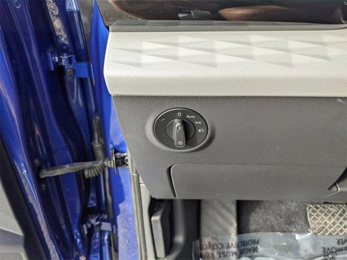 Certified 2022 Volkswagen Taos S image 25