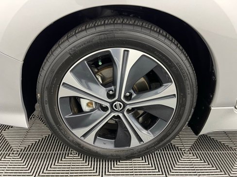 Used 2022 Nissan Leaf SV image 12