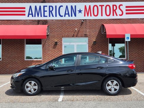 Used 2016 Chevrolet Cruze LS image 1