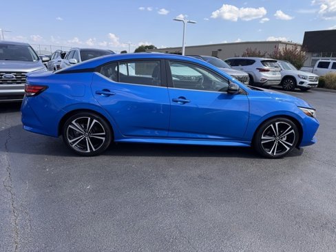 Used 2023 Nissan Sentra SR w/ SR Premium Package image 6