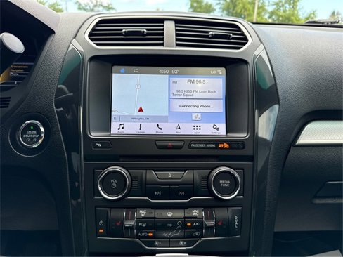 Used 2017 Ford Explorer XLT w/ Equipment Group 202A image 15