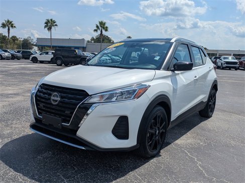 Used 2023 Nissan Kicks SV image 8