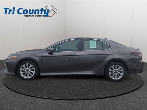 Certified 2023 Toyota Camry LE image 5