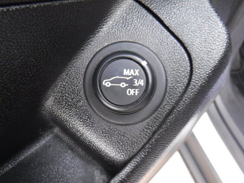 Used 2020 GMC Terrain SLE w/ Driver Convenience Package image 13