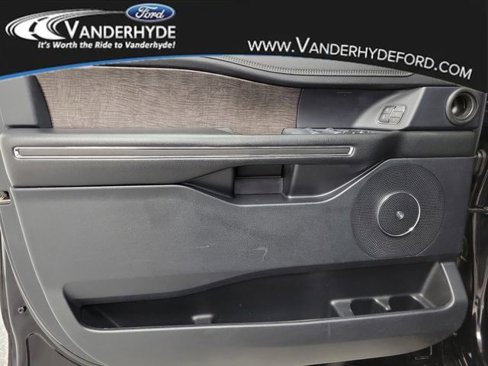 Used 2020 Ford Expedition Max Limited image 20