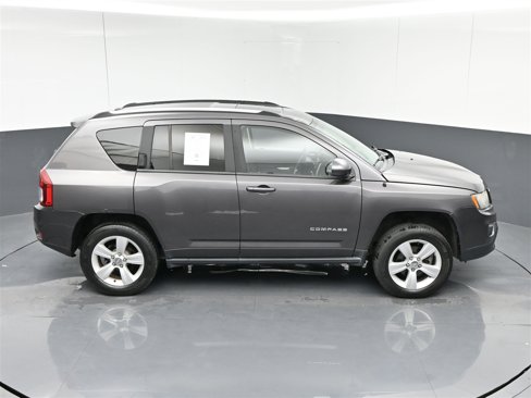 Used 2015 Jeep Compass 4WD image 23
