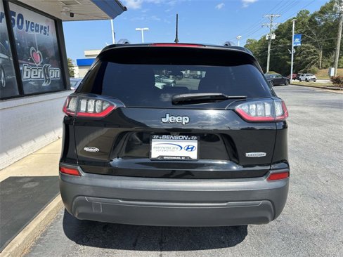 Used 2019 Jeep Cherokee Latitude w/ Popular Appearance Group image 5