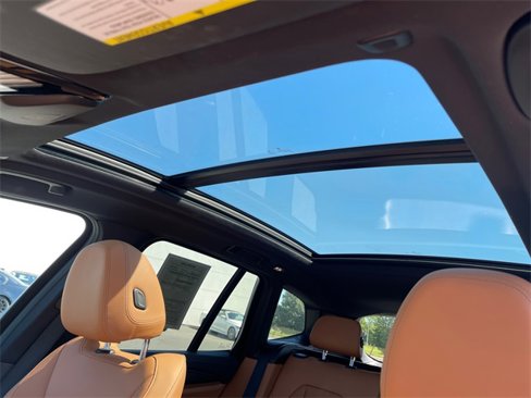 Certified 2023 BMW X3 M40i w/ Premium Package image 25