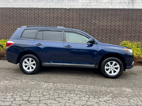 Used 2013 Toyota Highlander SE image 30