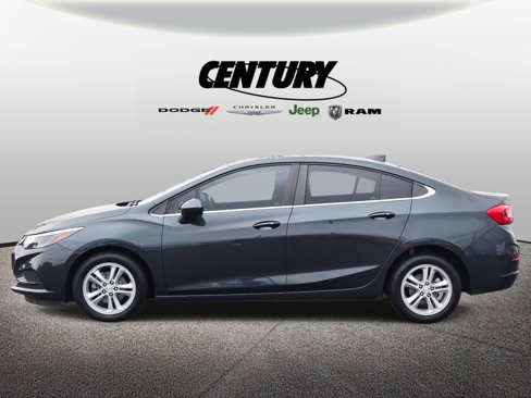 Used 2017 Chevrolet Cruze LT w/ Convenience Package image 7