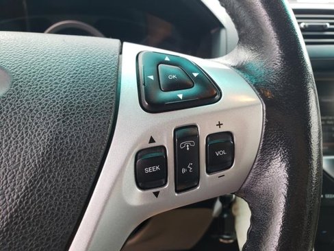 Used 2015 Ford Explorer XLT w/ Equipment Group 202A image 24
