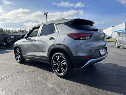 Used 2023 Chevrolet TrailBlazer LT w/ Premium Seating Package image 3