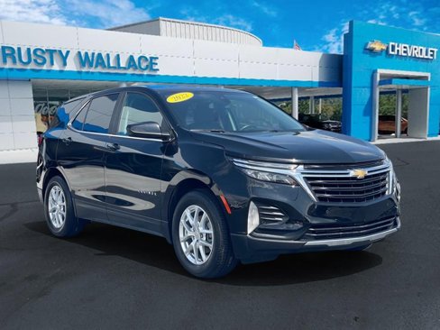 Used 2022 Chevrolet Equinox LT image 1
