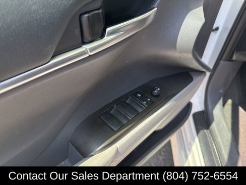 Used 2024 Toyota Camry LE image 12