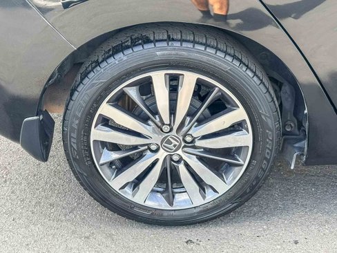 Used 2015 Honda Fit EX image 11