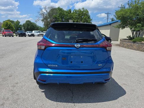 Used 2021 Nissan Kicks SR image 7