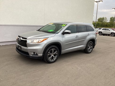 Used 2016 Toyota Highlander XLE image 30