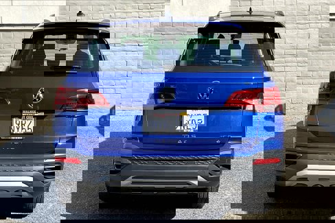 Certified 2024 Volkswagen Taos S image 3
