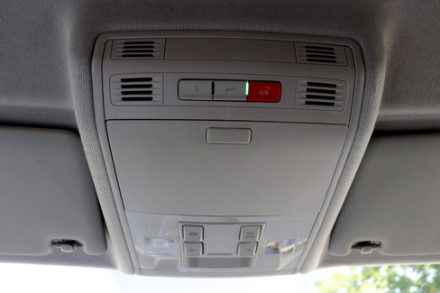 Used 2022 Volkswagen Tiguan S image 43