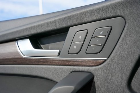 Used 2022 Audi Q5 2.0T Premium Plus w/ Premium Plus Package image 15